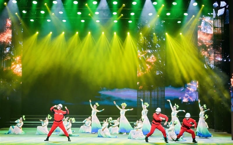 集团乐成参演“拼经济提质效强刷新，，，，奋力推进国资国企高质量生长” 四川省国资国企系统文艺汇演