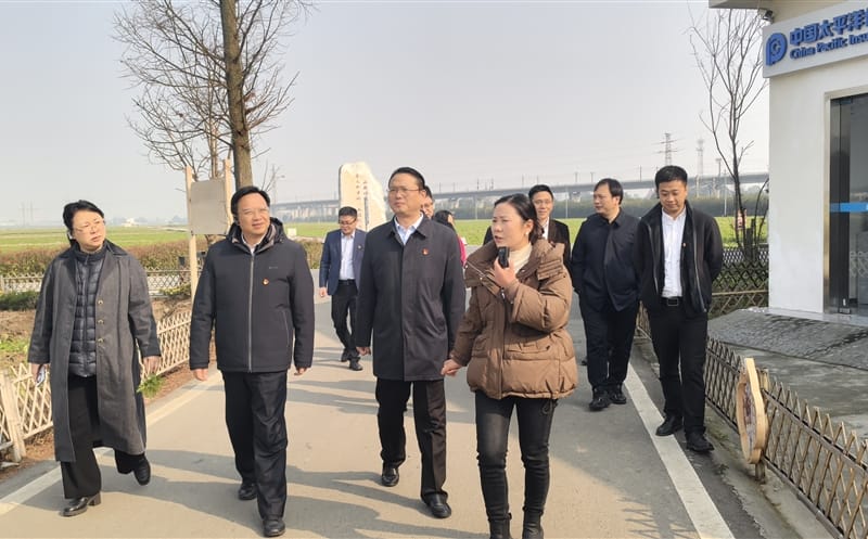 罗致富厚履历 增强业内联动