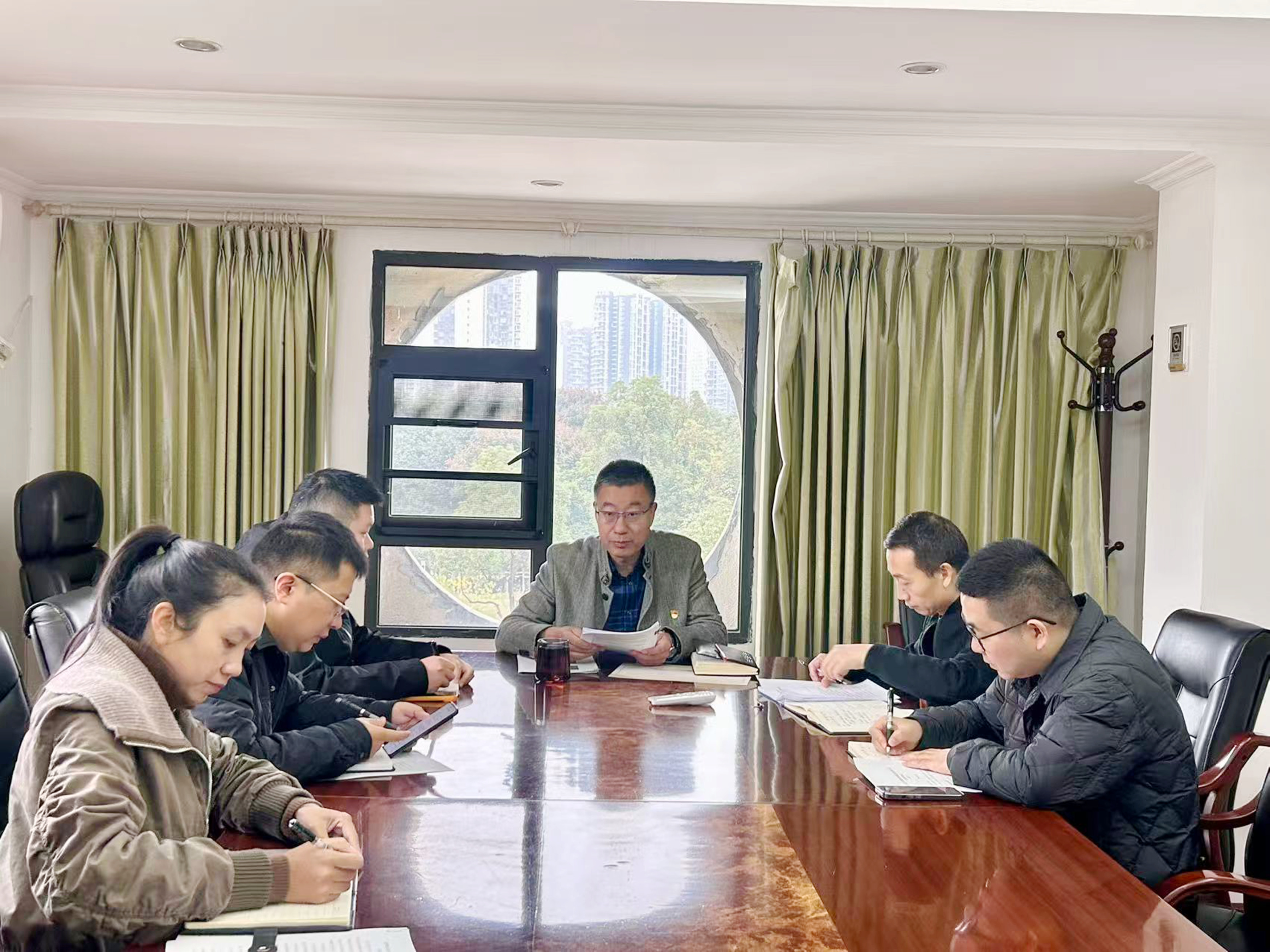 领土使用院主题党日活动