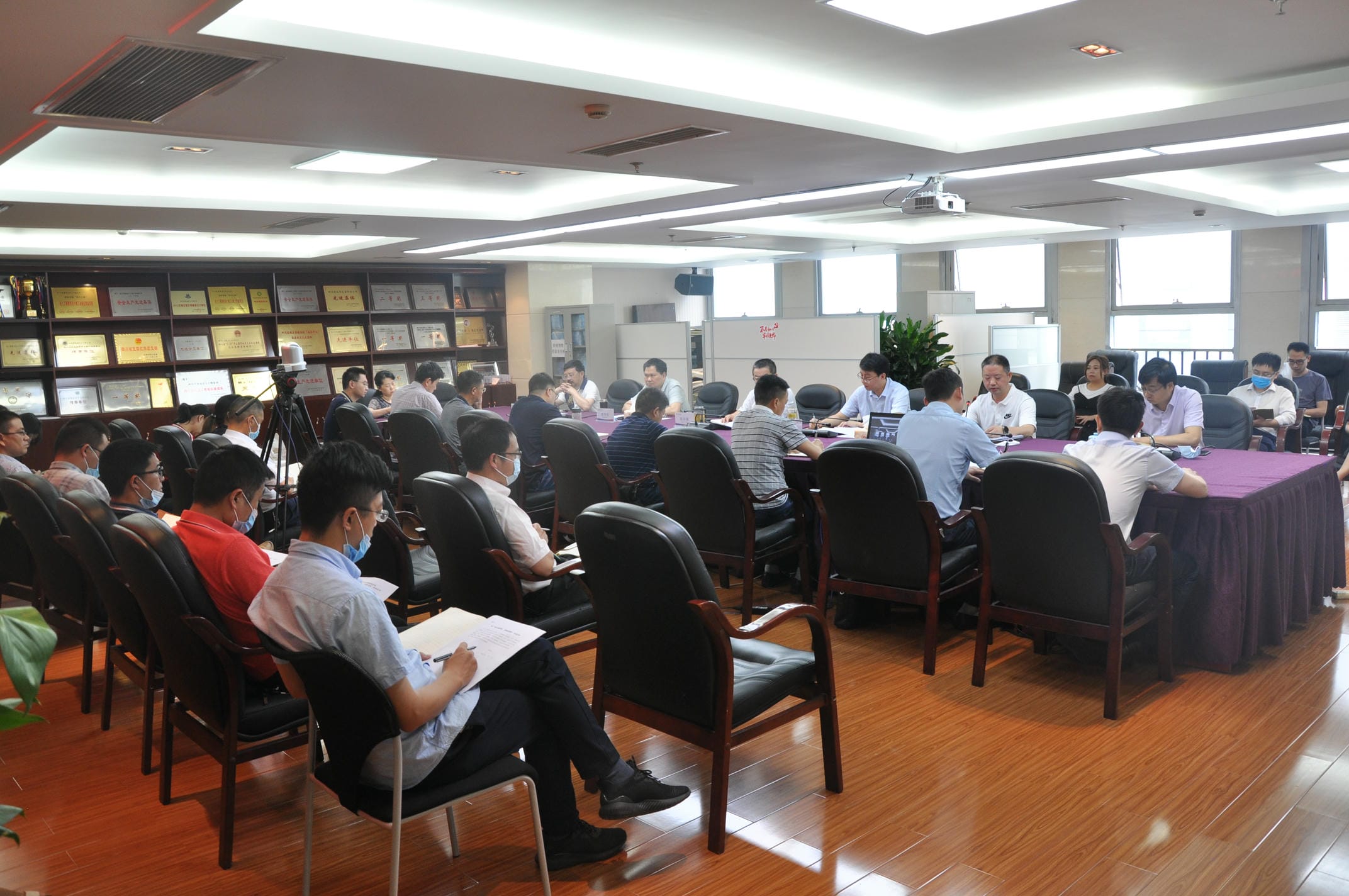 四川冶勘设计集团召开党委理论学习中心组（扩大）会暨警示教育大会_红色堡垒_党建群团_拉斯维加斯3133cc有限责任公司