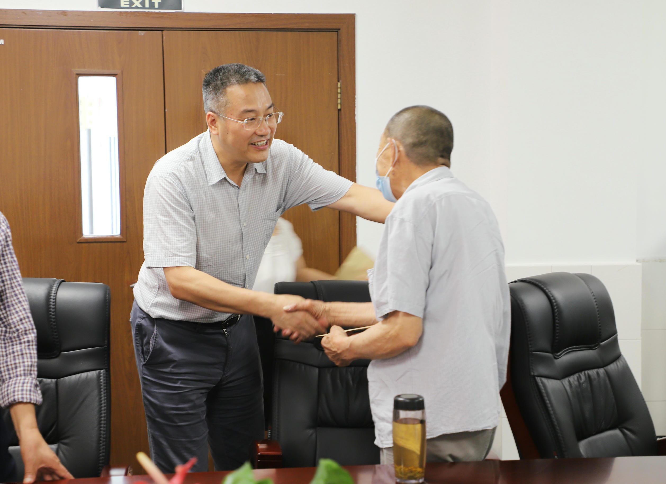 陈贵林到六〇五大队召开老党员、老同志代表座谈会_红色堡垒_党建群团_拉斯维加斯3133cc有限责任公司