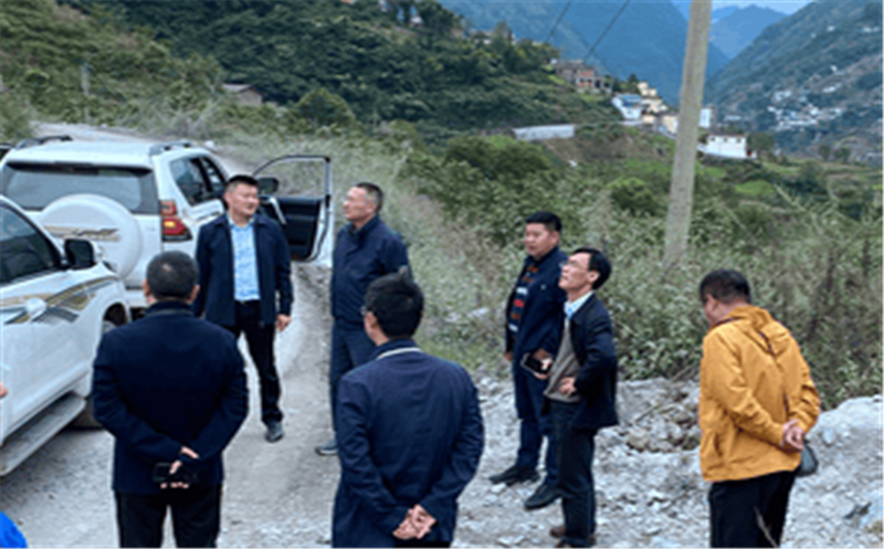 陈贵林局长一行赴甘洛县调研脱贫攻坚工业扶贫玄武岩项目