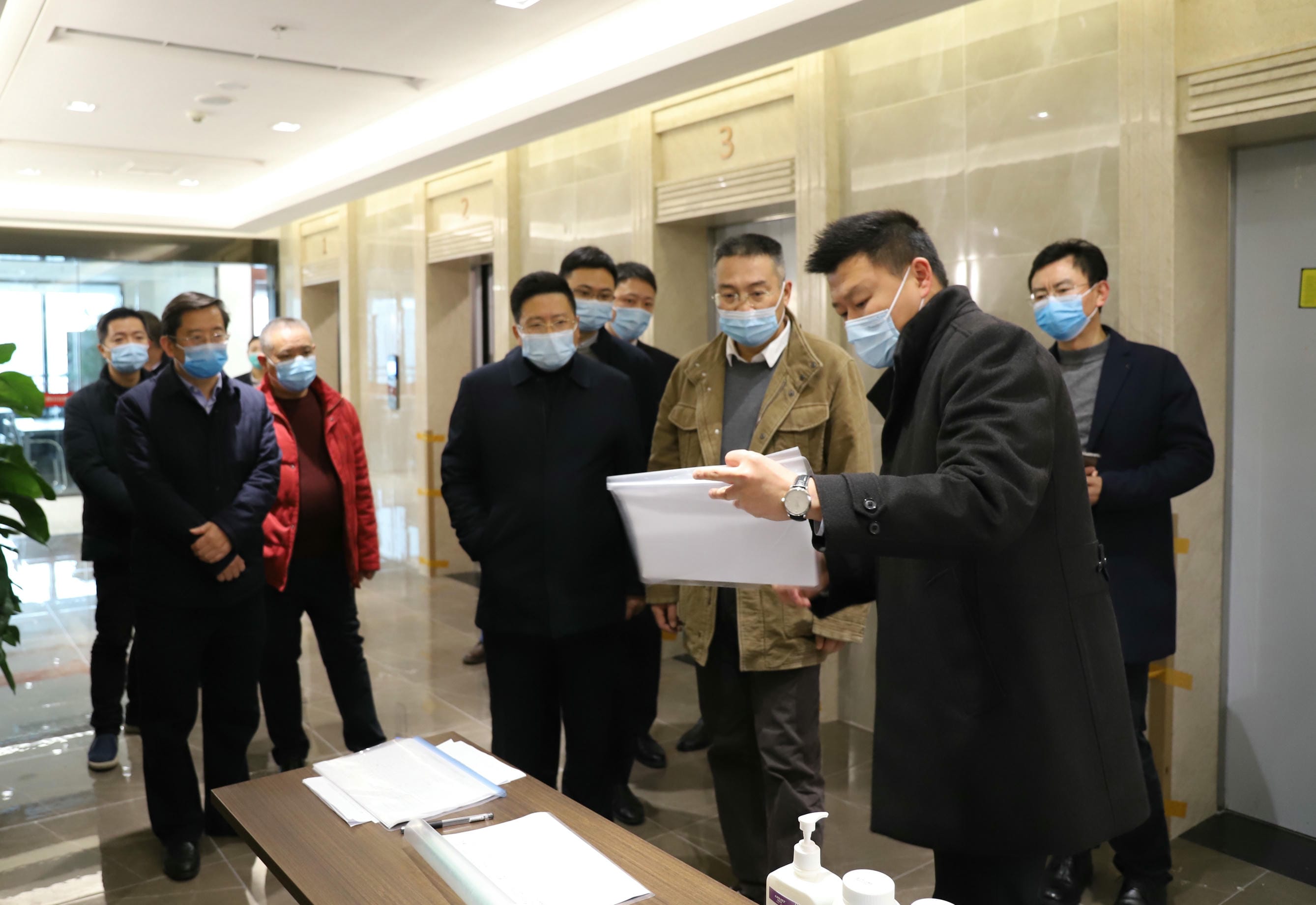 陈贵林到四川冶勘矿业总部基地检查防疫事情_拉斯维加斯3133cc新闻_新闻中心_拉斯维加斯3133cc有限责任公司