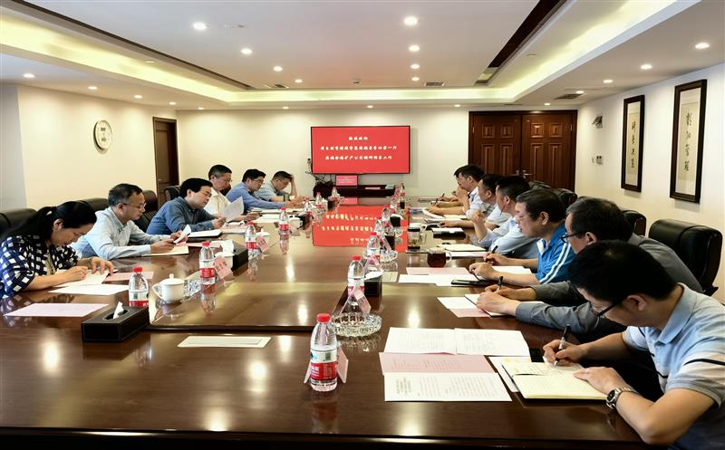 集团向导李仕荣一行赴金？？蟛餮  