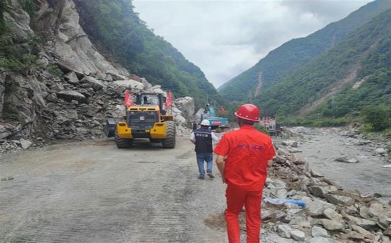 灾后救援，，，，兴蜀在行动！