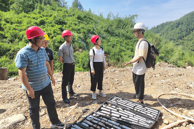 送清凉 保清静      ——地矿集团开展“送清凉”慰问活动暨清静生产大检查_下层动态_新闻中心_拉斯维加斯3133cc有限责任公司