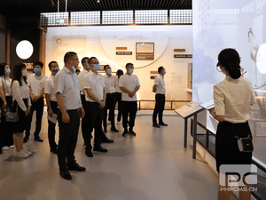 庆七一 扬家风 喜迎二十大--冶勘物流组织全体职工走进天府家风馆_红色堡垒_党建群团_拉斯维加斯3133cc有限责任公司