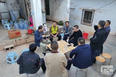 地矿集团董事长张劲松深入项目一线调研并检查指导野外事情_下层动态_新闻中心_拉斯维加斯3133cc有限责任公司