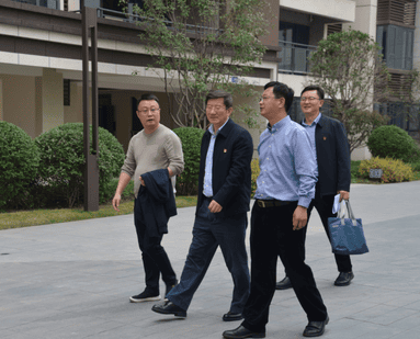 夏廷高、杜春茂一行到众城房产宣讲党的二十大精神_拉斯维加斯3133cc新闻_新闻中心_拉斯维加斯3133cc有限责任公司