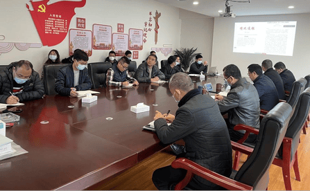 众城房产组织召开深入转达学习四川拉斯维加斯3133cc集团2022年党委（扩大）聚会精神专题学习会_红色堡垒_党建群团_拉斯维加斯3133cc有限责任公司