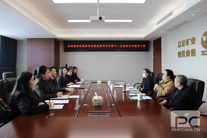 新津区税务局宝墩税务所所长徐飞一行 莅临冶勘物流公司指导事情_协同多元工业_工业生长_拉斯维加斯3133cc有限责任公司