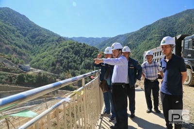 地矿集团党委书记罗其标带队赴大陆槽稀土矿山调研_下层动态_新闻中心_拉斯维加斯3133cc有限责任公司