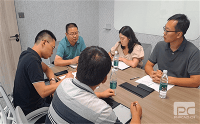 “增强企业劳动；；；；； 关爱职工身心康健” 冶勘物流分工会开展清静检查暨“夏送清凉“慰问活动