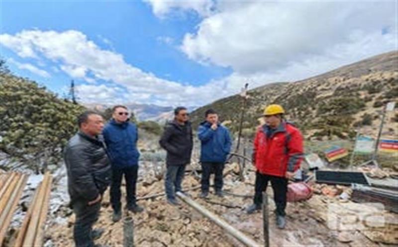 华锋钻探副总司理段毅到甘孜白玉钻探项目开展检查调研指导事情