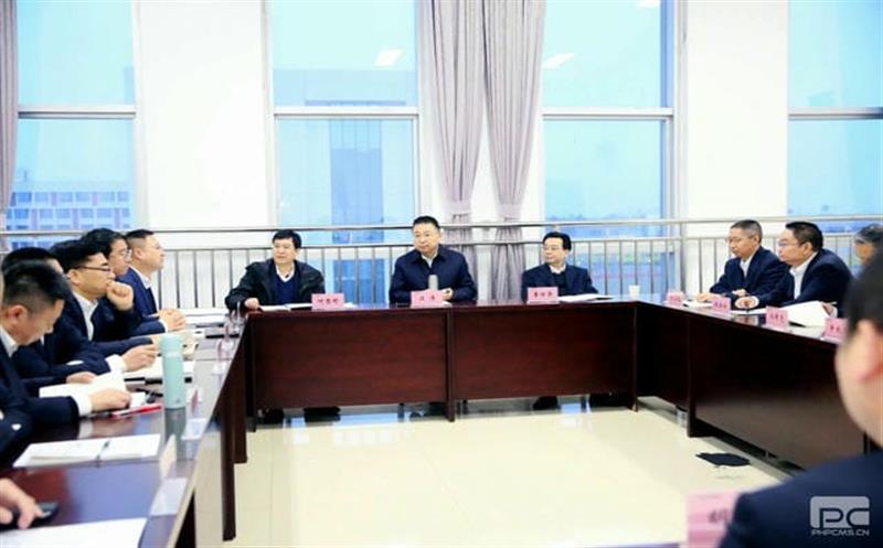 念书班学习条记｜“学习贯彻习近平新时代中国特色社会主义头脑 推动集团高质量生长”念书班开展分组讨论