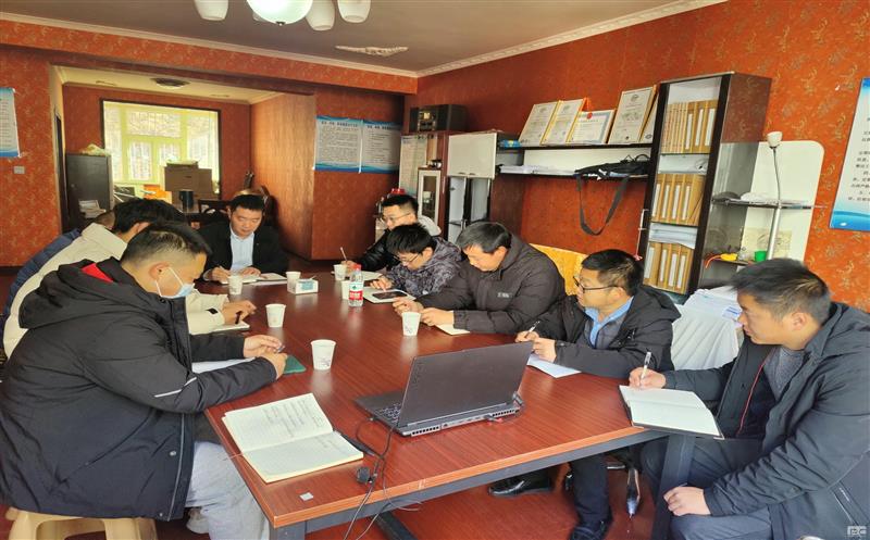 阔步开启新征程，，，，，奋斗续写新篇章