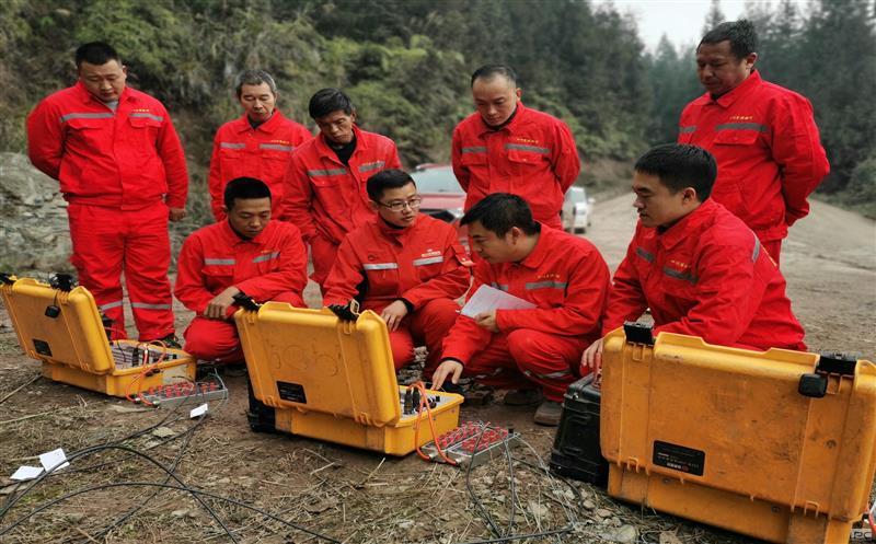 用好焦点手艺，，，，为油气开发上产服务