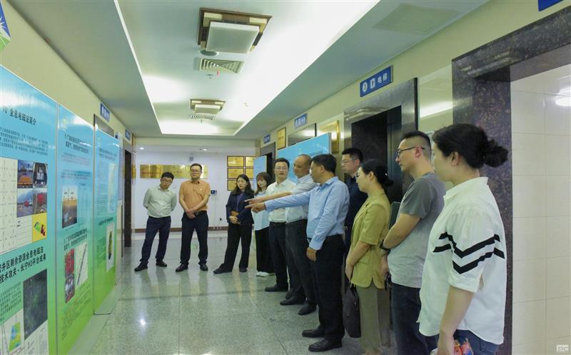 物探院与省领土科学手艺研究院开展交流座谈