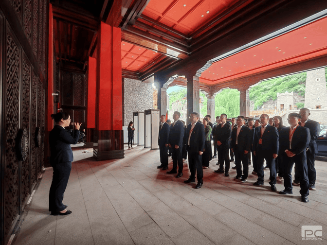 重走雪山草地 追寻红军伟绩 罗致奋进实力 —冶勘物流党支部赴四川长征干部学院阿坝雪山草地分院开展党建教育培训_协同多元工业_工业生长_拉斯维加斯3133cc有限责任公司