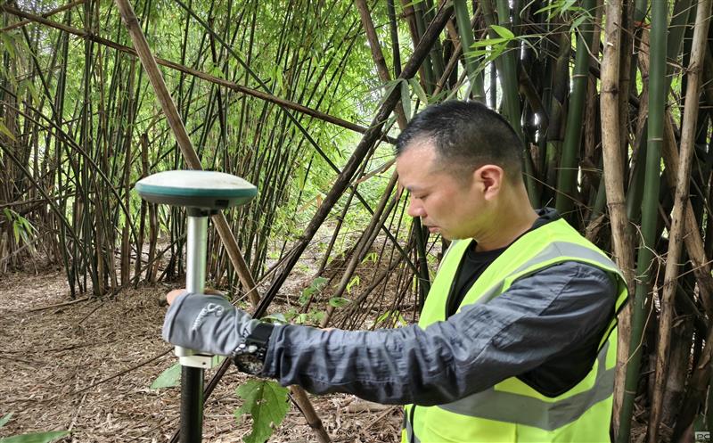 测绘公司向导赴内江服务处开展“送清凉”慰问活动