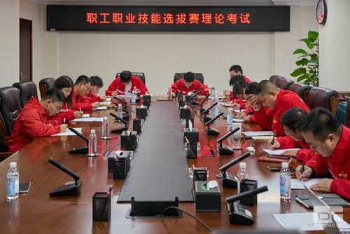 地矿集团举行2024年地质勘查专业职业手艺选拔赛_下层动态_新闻中心_拉斯维加斯3133cc有限责任公司